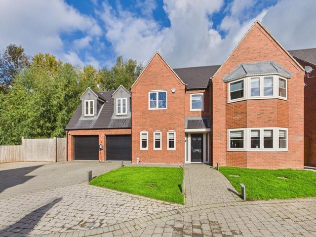 5 bedroom detached on Bittern View, Willington, for sale with Option Estates